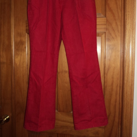 Jeans - Picture 2 of 5